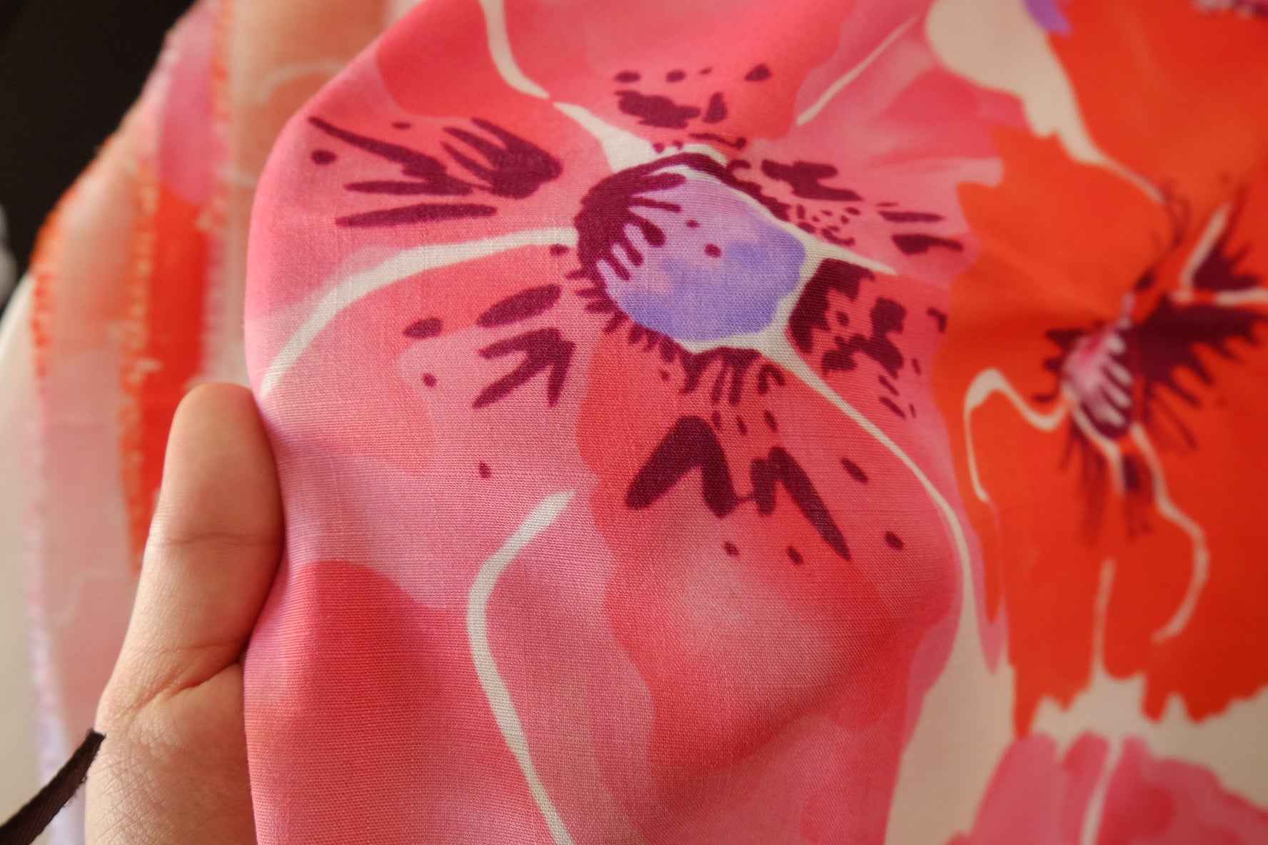 Bold Floral Soft Cotton Challis Fabric – 2.2 yd