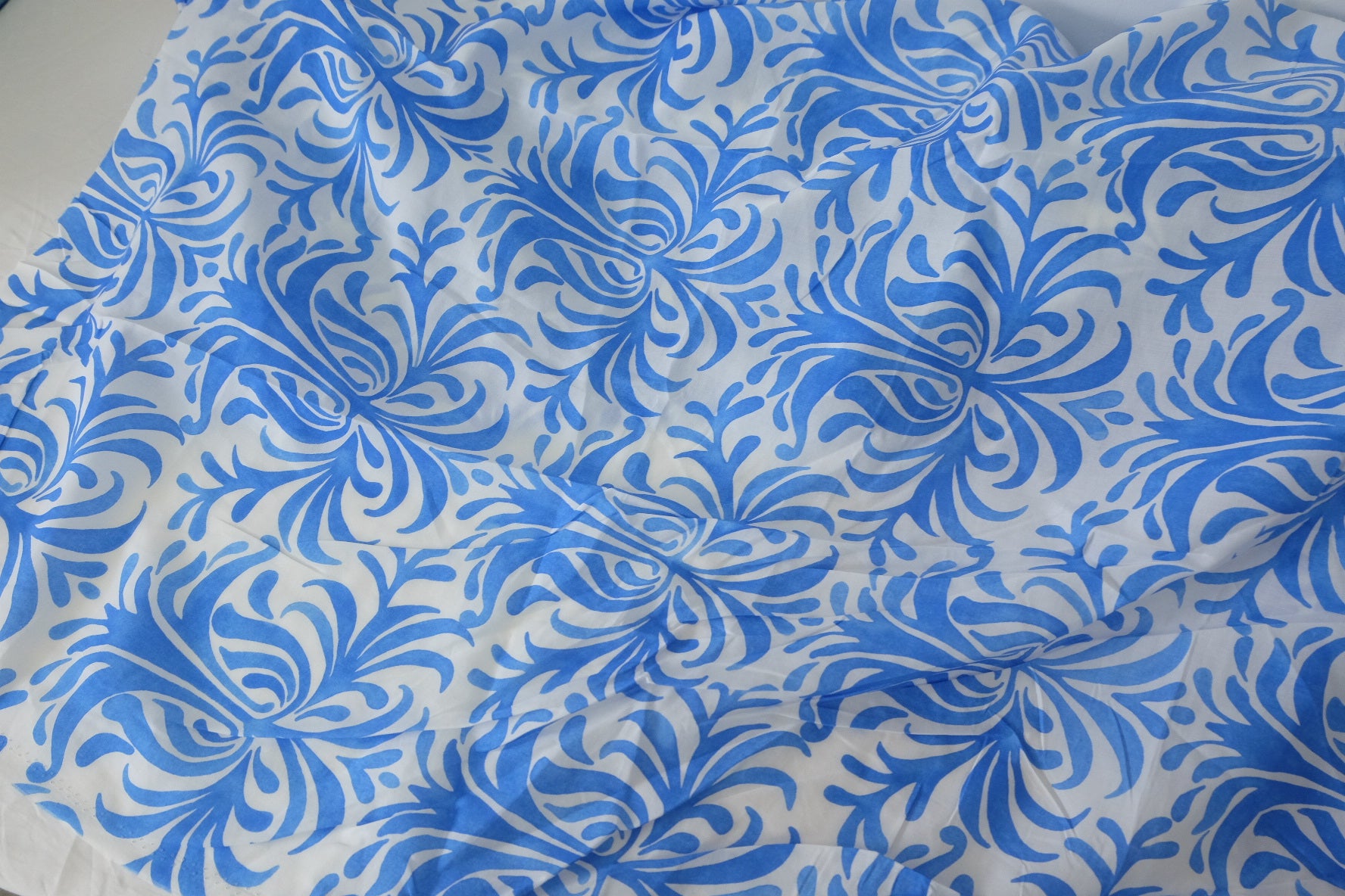 Blue White Scroll Print Ultra-Light Cotton Fabric - 4.9 yd