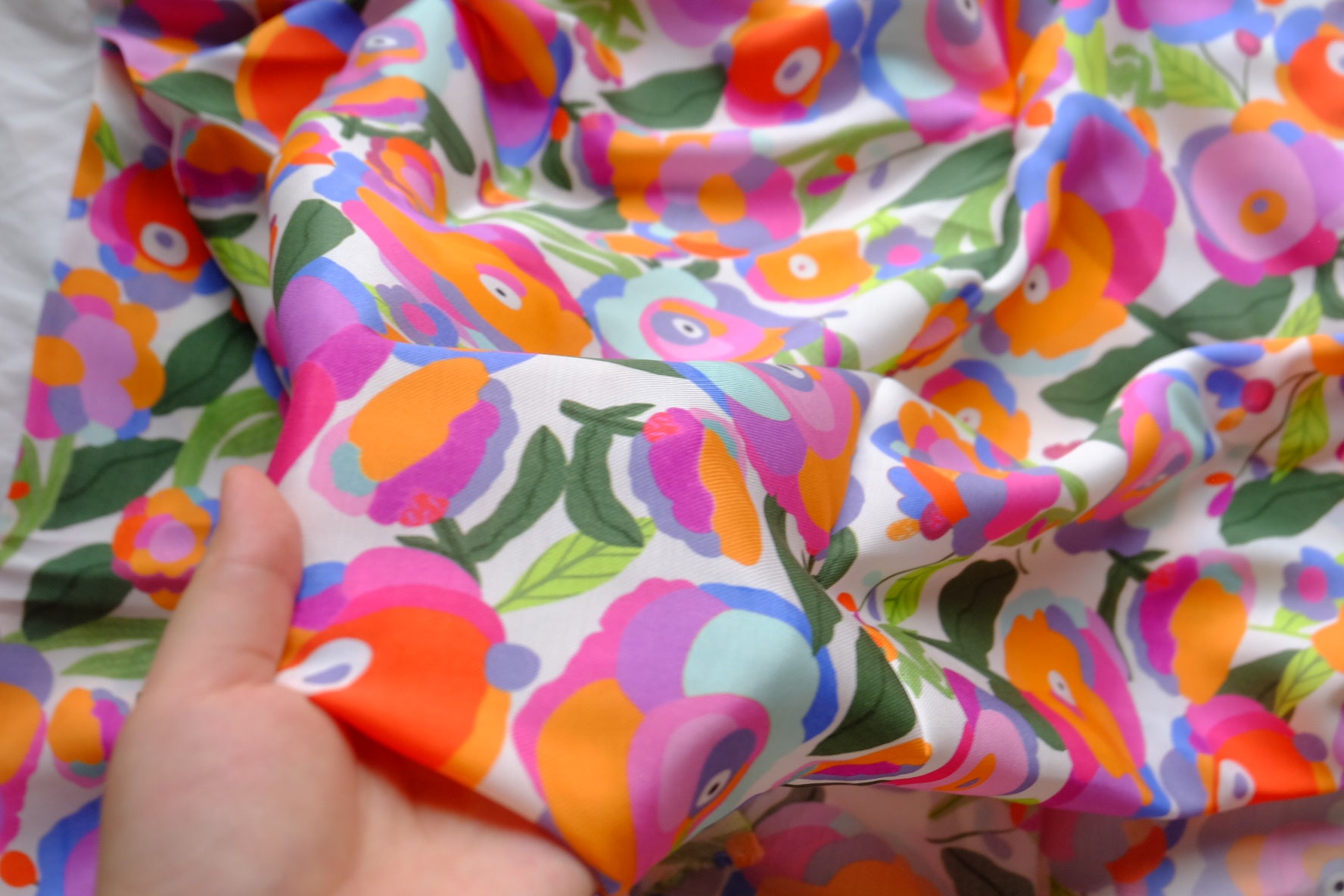 Vibrant Floral Viscose Cotton Twill – 1.6 yd