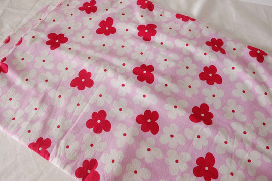 Pink Daisy Enzyme-Washed Linen Cotton Fabric – 1.6 Yards