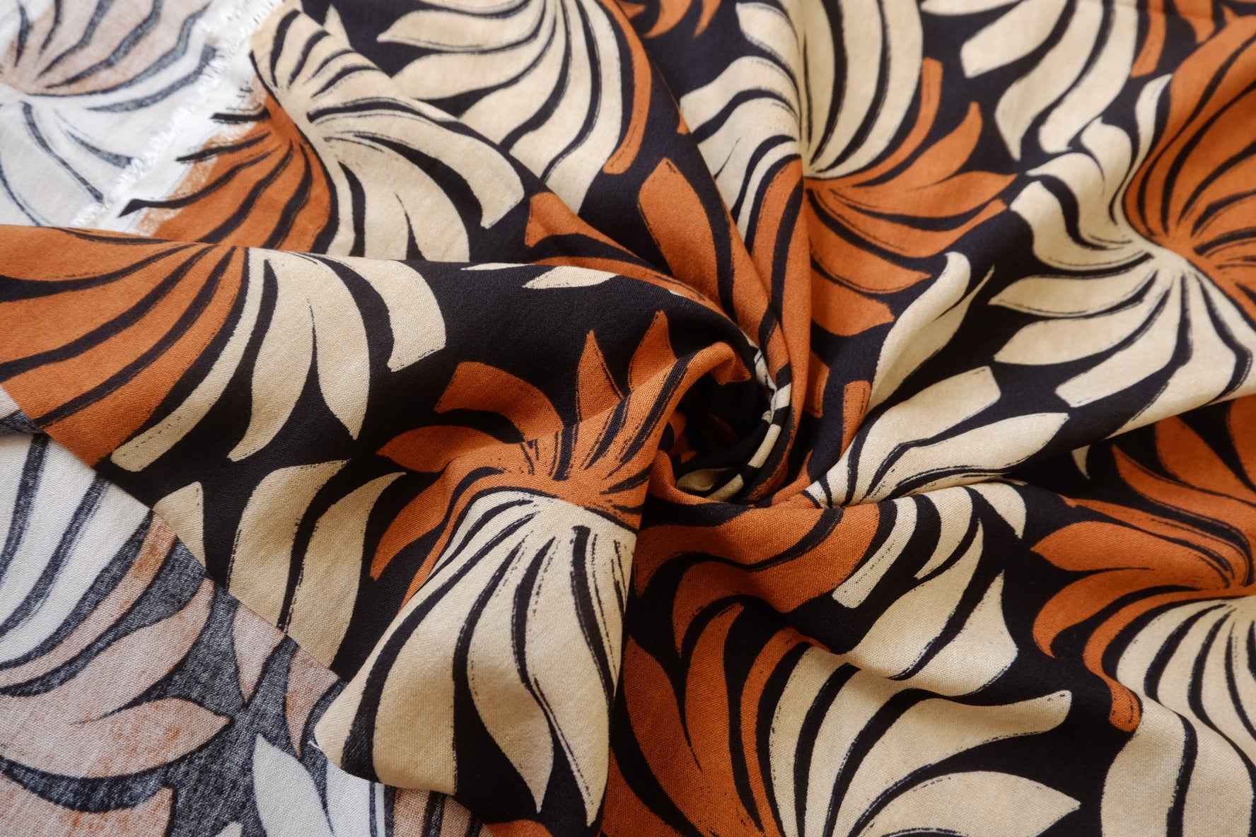 Graphic Floral Cupro Linen Blend Fabric — 3.28 yd