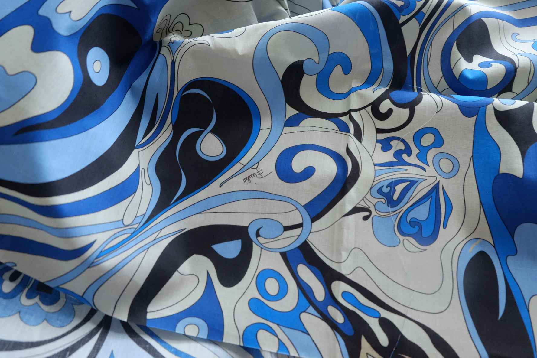 Blue Mod Scarf Print Cotton Lawn Fabric - 3.28 yd