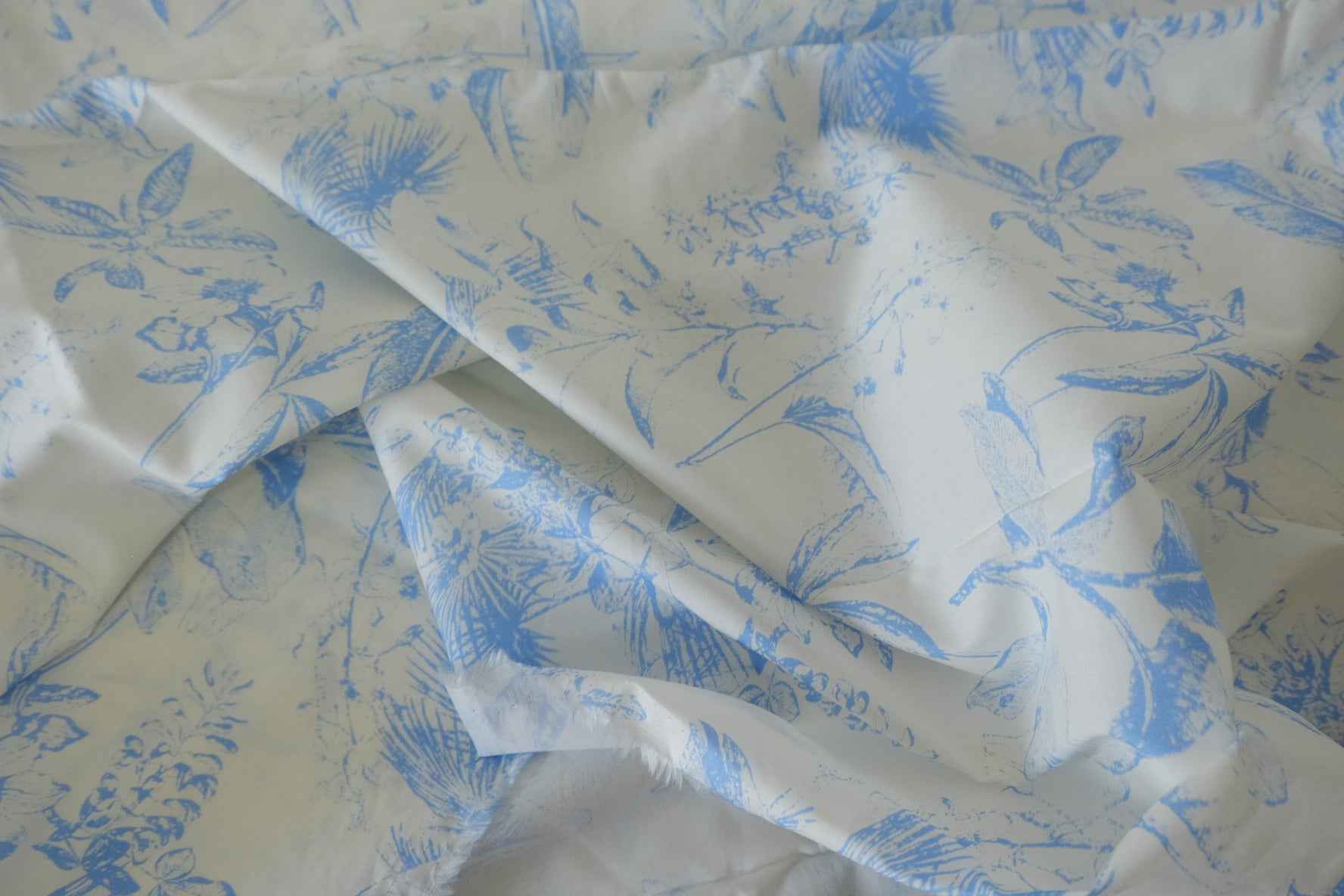 Blue Botanical Cotton Lawn Fabric – 3.8 yd
