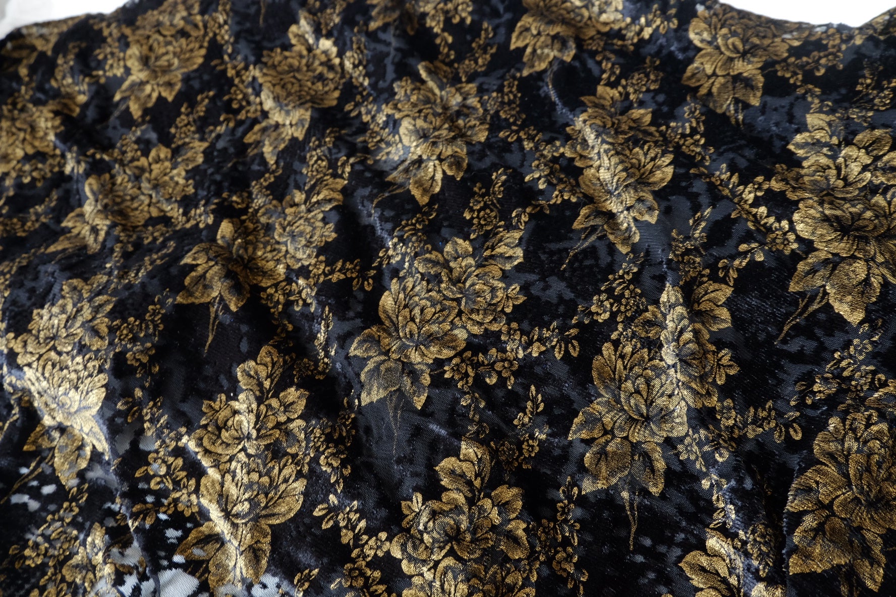 Black and Gold Burnout Velvet Lace with Stretch 1.9 Yards