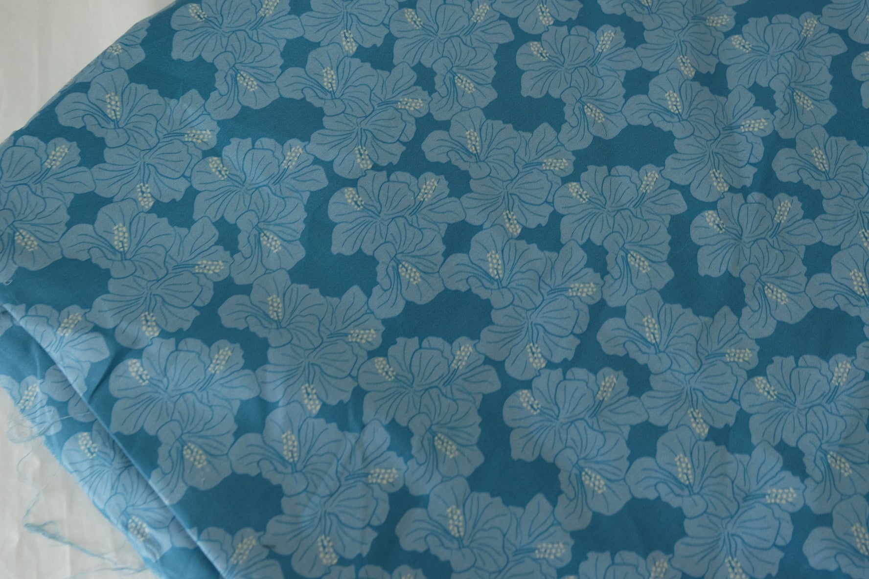 Blue Hibiscus Cotton Lawn Fabric – 3.3 yd