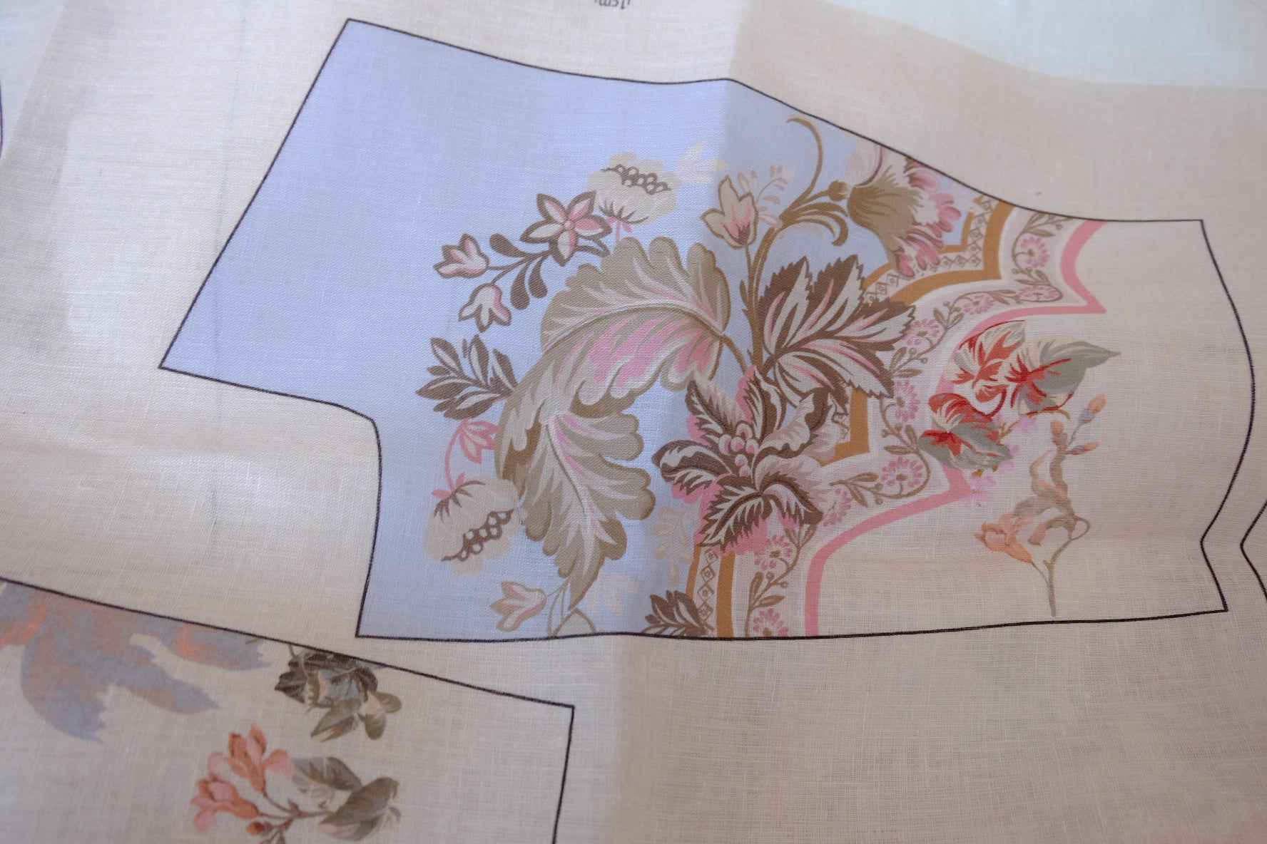 Luxury Designer Linen Dress Cut-and-Sew Panel in Tropical Border Print - 4.16 yd