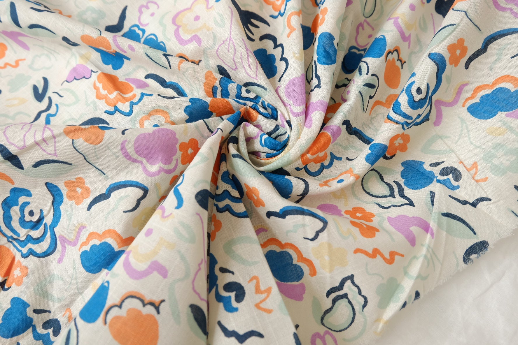 Nordic-Style Floral Slub Cotton in Cream — 1.64 Yards