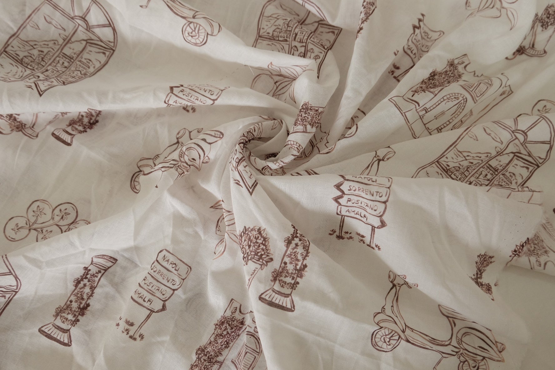 Italian Sketch Print Ultra-Light Cotton Fabric - 2.3 yd