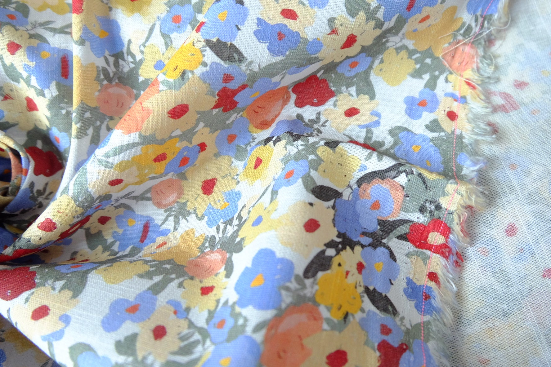Cheerful Meadow Floral Slub Cotton Fabric — 2.19 yd