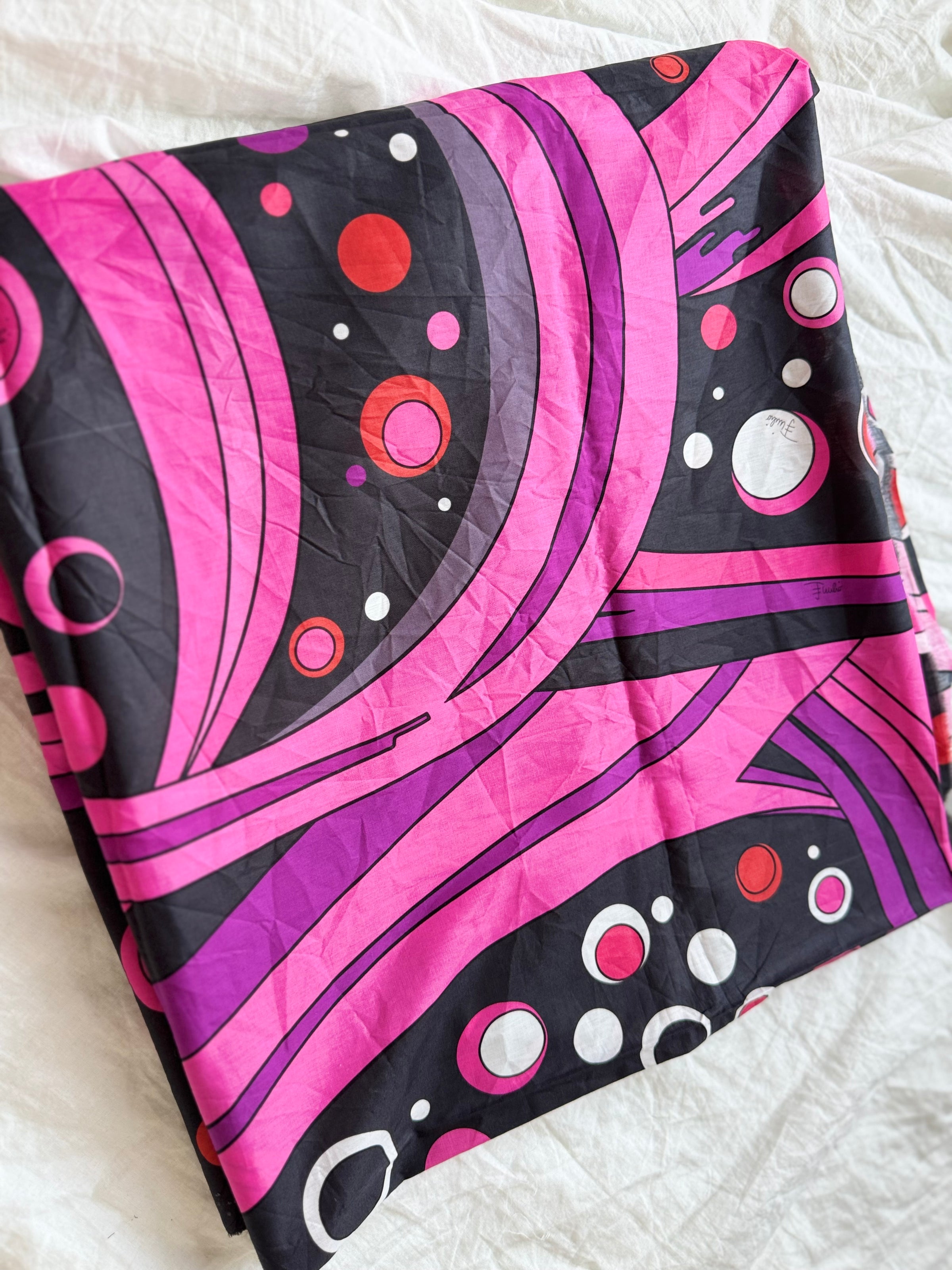 Pink Graphic Cotton Lawn Fabric — 1.31 yd