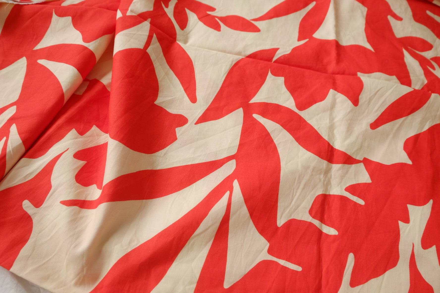 Bold Coral Botanical Cotton Poplin Fabric, 1.6 Yards