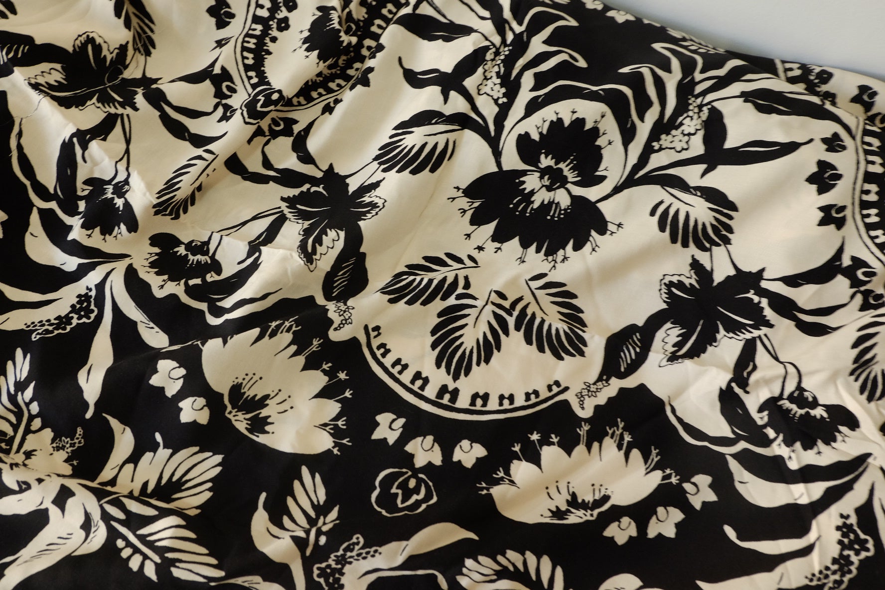 Black and White Floral Rayon Challis Fabric – 3.3 yd