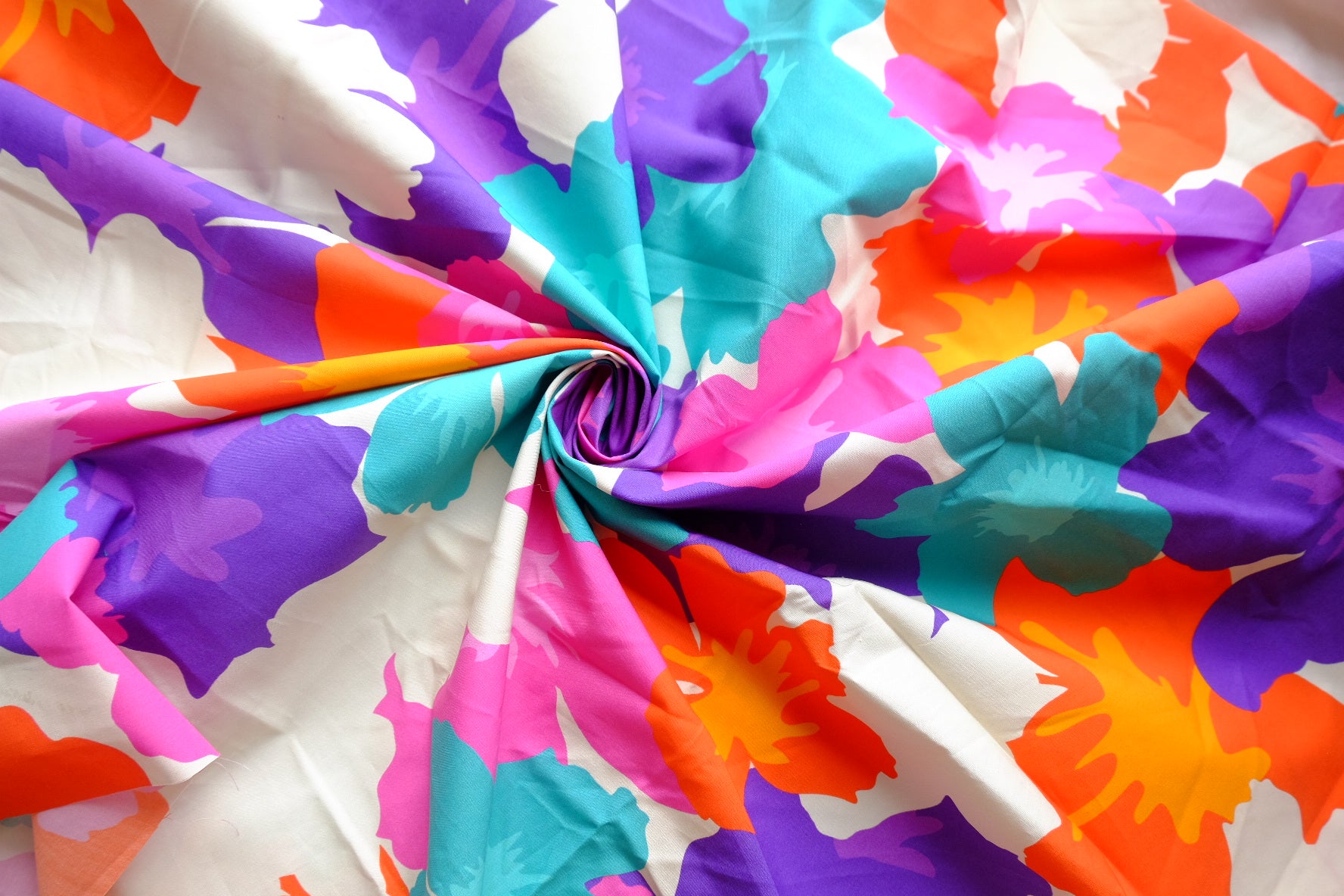 Vivid Tropical High-Density Cotton Poplin – 1.4 yd