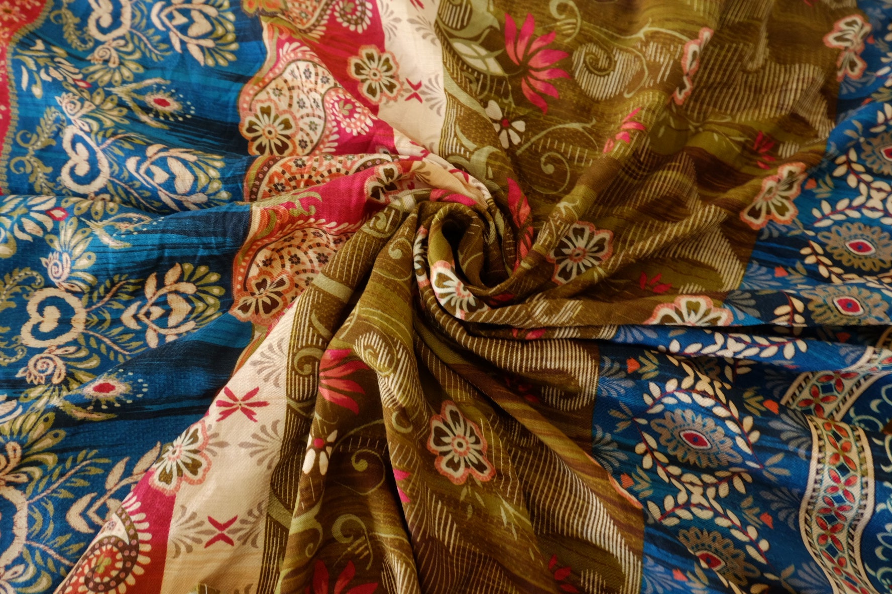 Bohemian Border Print Tencel Linen Fabric – 3 yd
