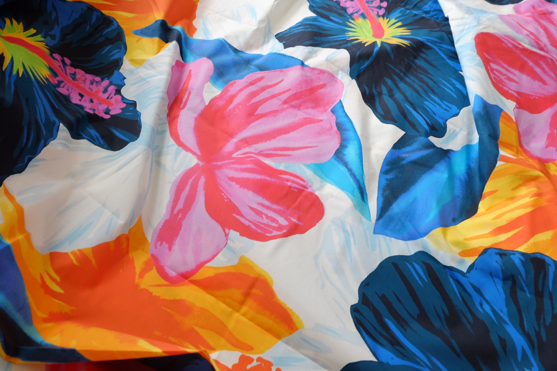 Bold Tropical Floral Cotton Poplin Fabric — 2.2 yd