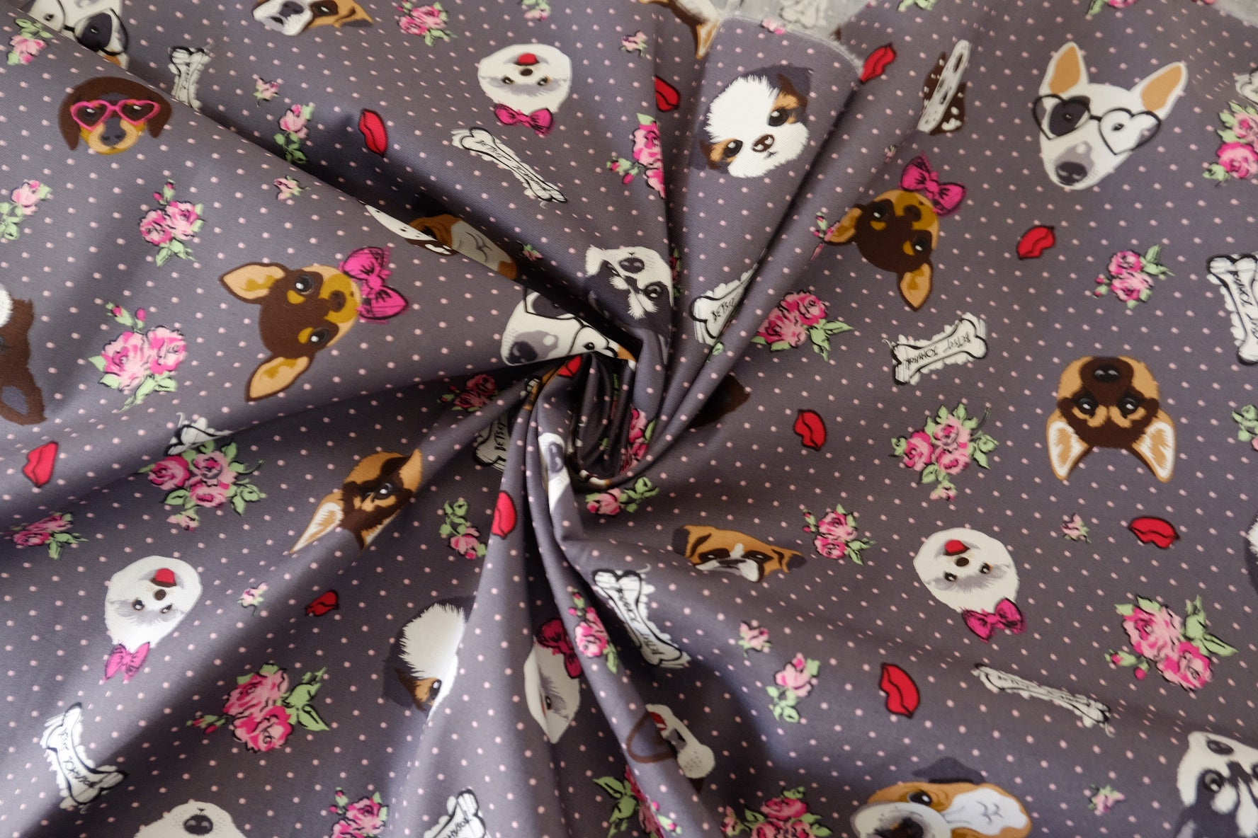 Vintage Puppy Garden Cotton Poplin Fabric – High Thread Count Cotton Print – 2.2 yd