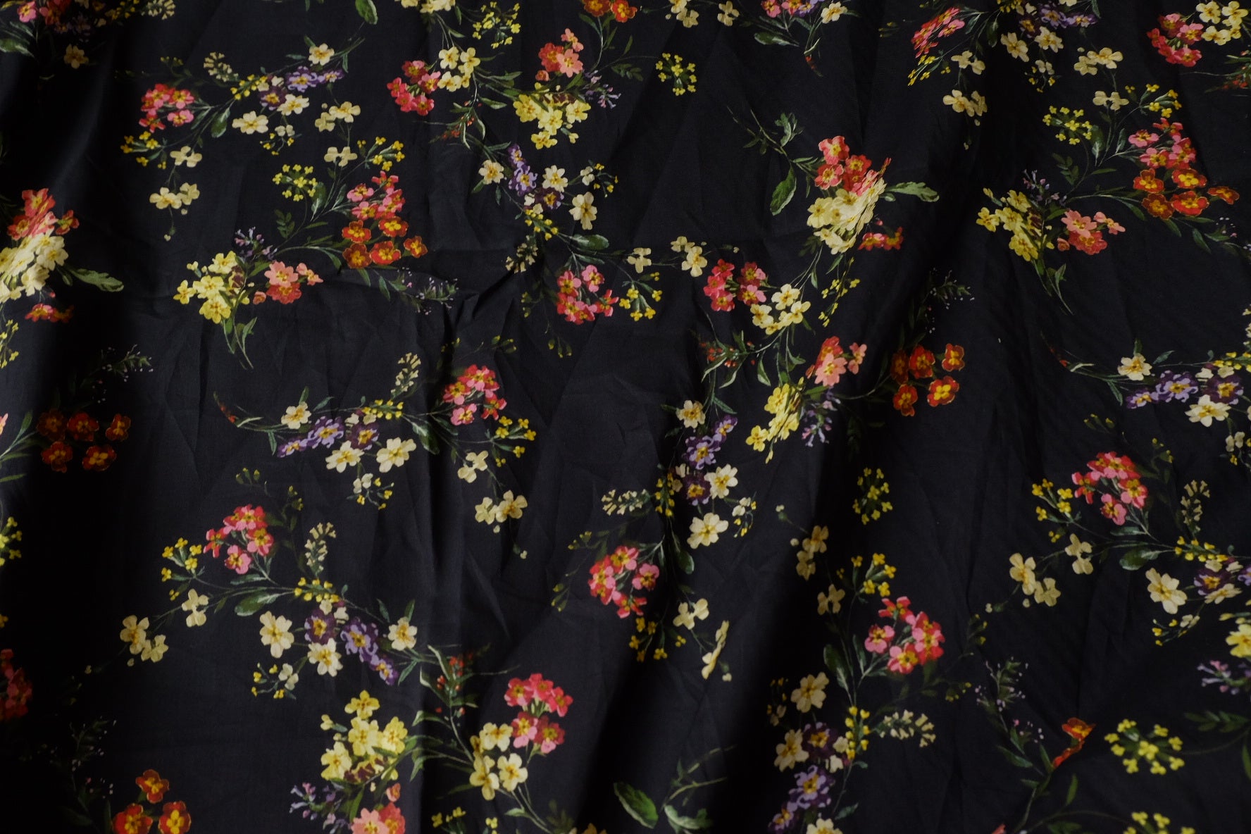 Dark Vintage Floral Cotton Poplin Fabric, Lightweight 60s Cotton, 2.3 Yards