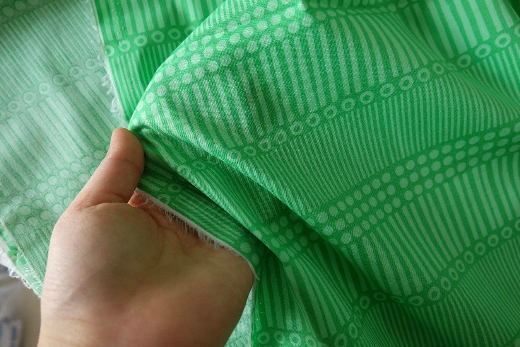 Fresh Green Geometric Cotton Poplin Fabric – 2.19 yd