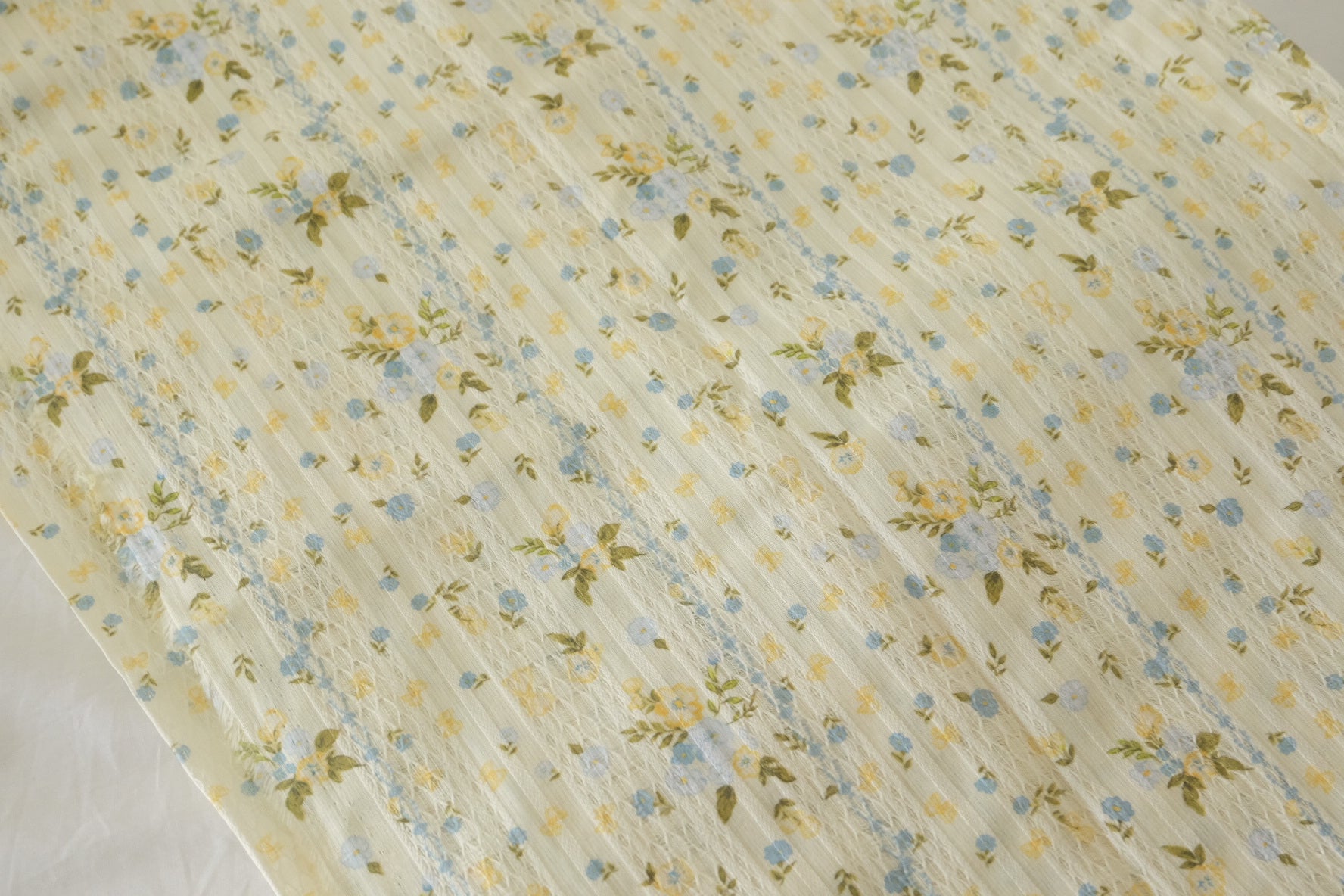 Cotton Jacquard Fabric – Delicate Blue & Yellow Floral Texture – 1.6 yd