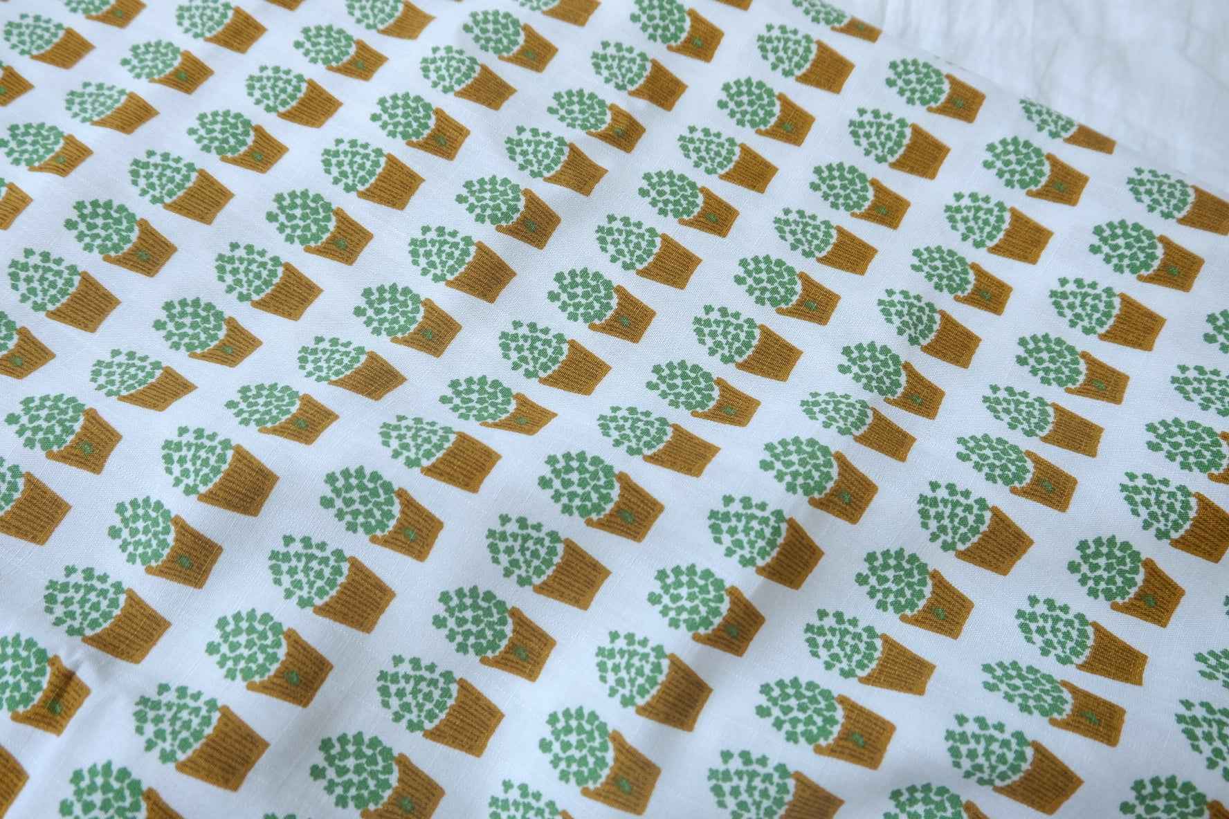 Japanese Fine Linen Potted Plant Fabric - 1.64 yd