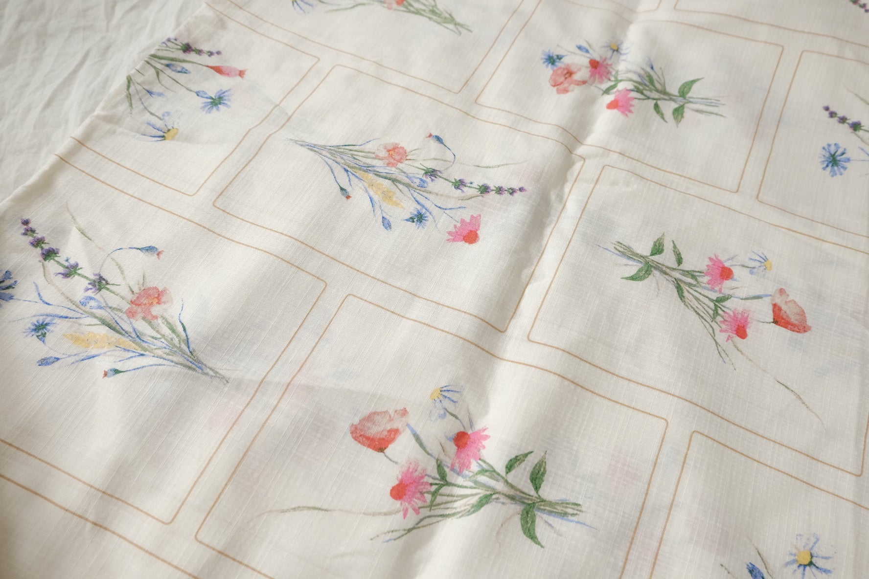 Wildflower Frame Lyocell Linen Blend, 2.19 Yards