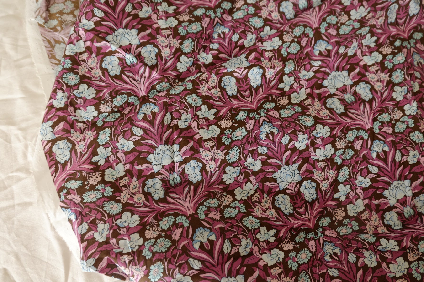 Vintage Botanical Cotton Lawn Fabric - 2.2 yd