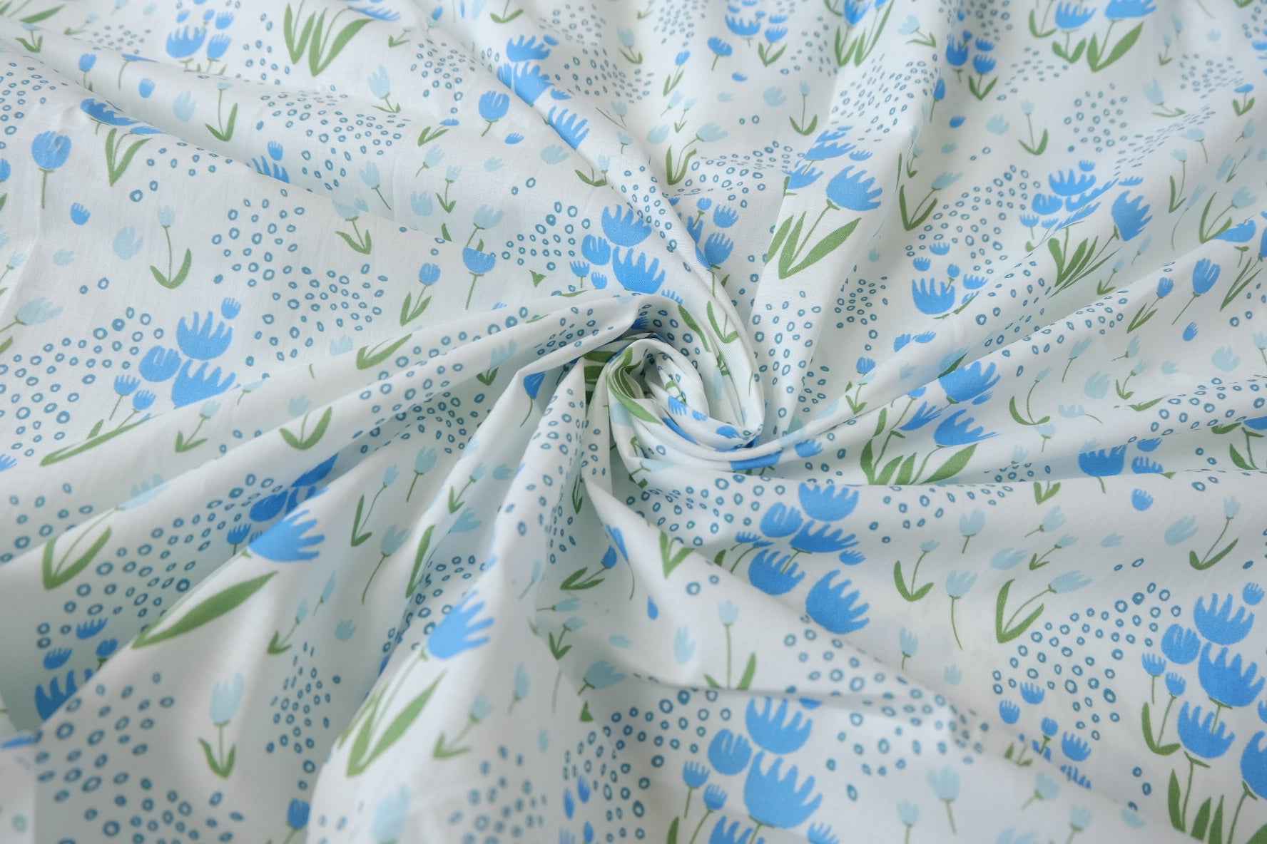Blue Folk Floral Cotton Poplin Fabric — 2.19 yd