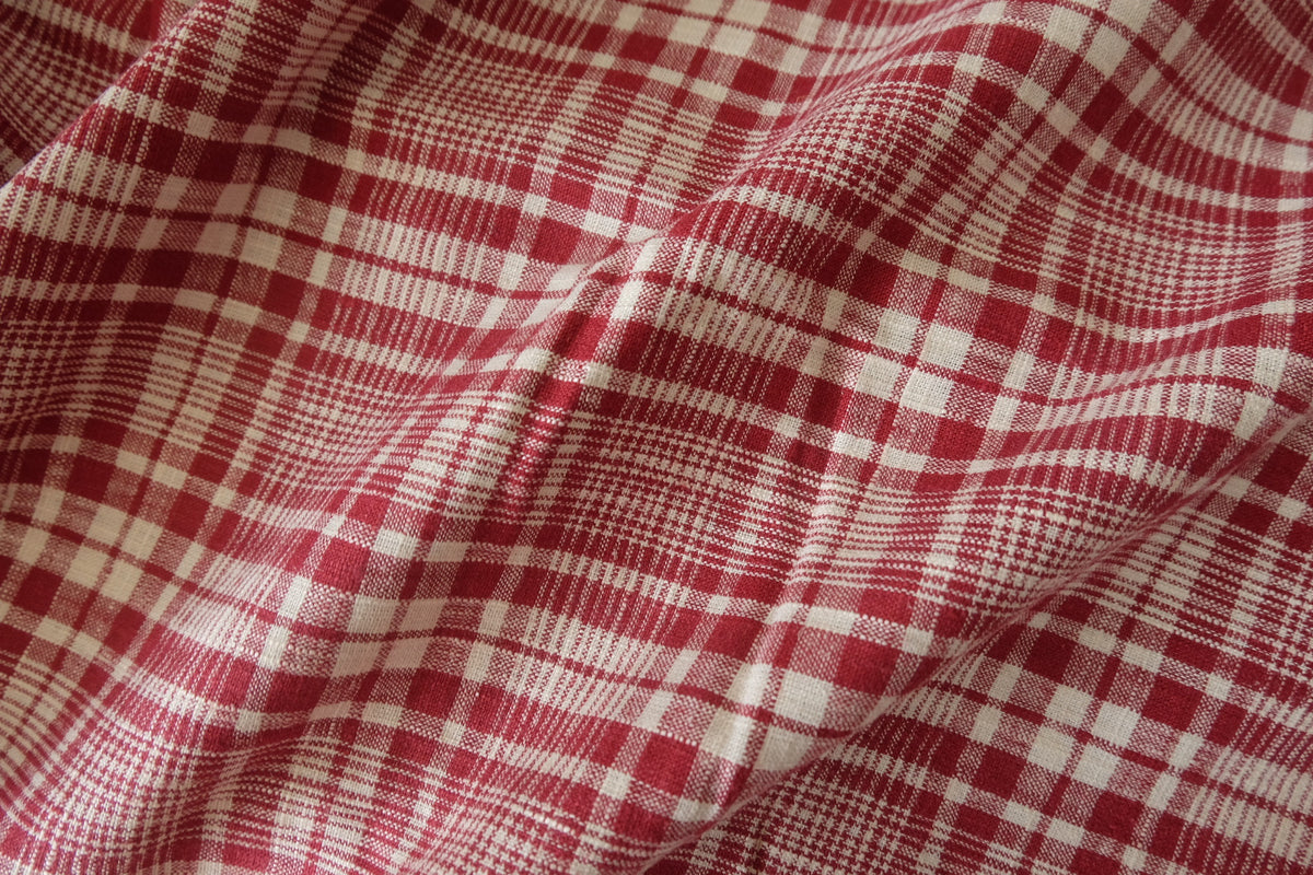Vintage Cranberry Plaid – Premium Linen Cotton Fabric | 3.3 Yards