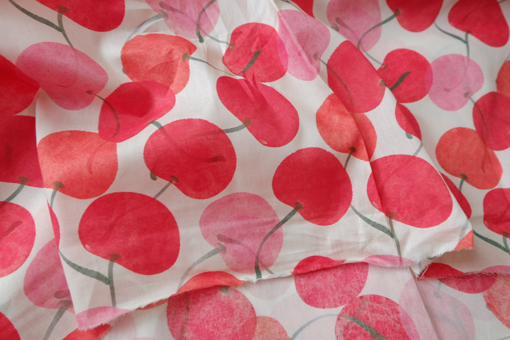Watercolor Cherry Ultra-Light 80s Cotton Lawn — 1.64 yd