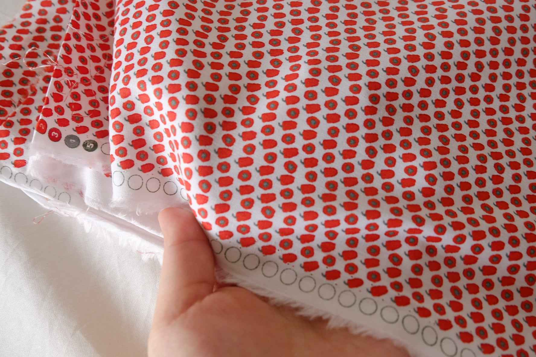 Red Pepper Dot High Count Cotton Poplin Fabric – 1.6 / 2.2 yd