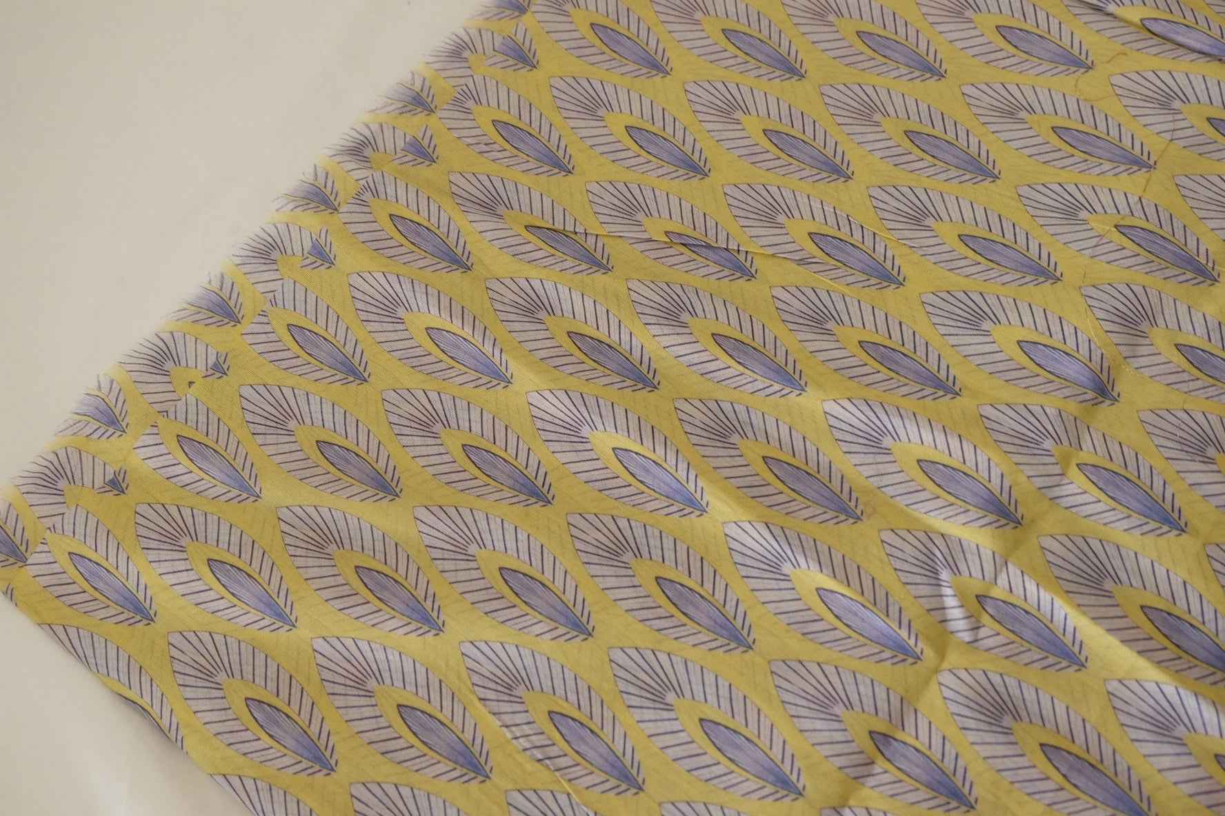 Geometric Leaf Cotton Lawn Fabric – 2.2 yd