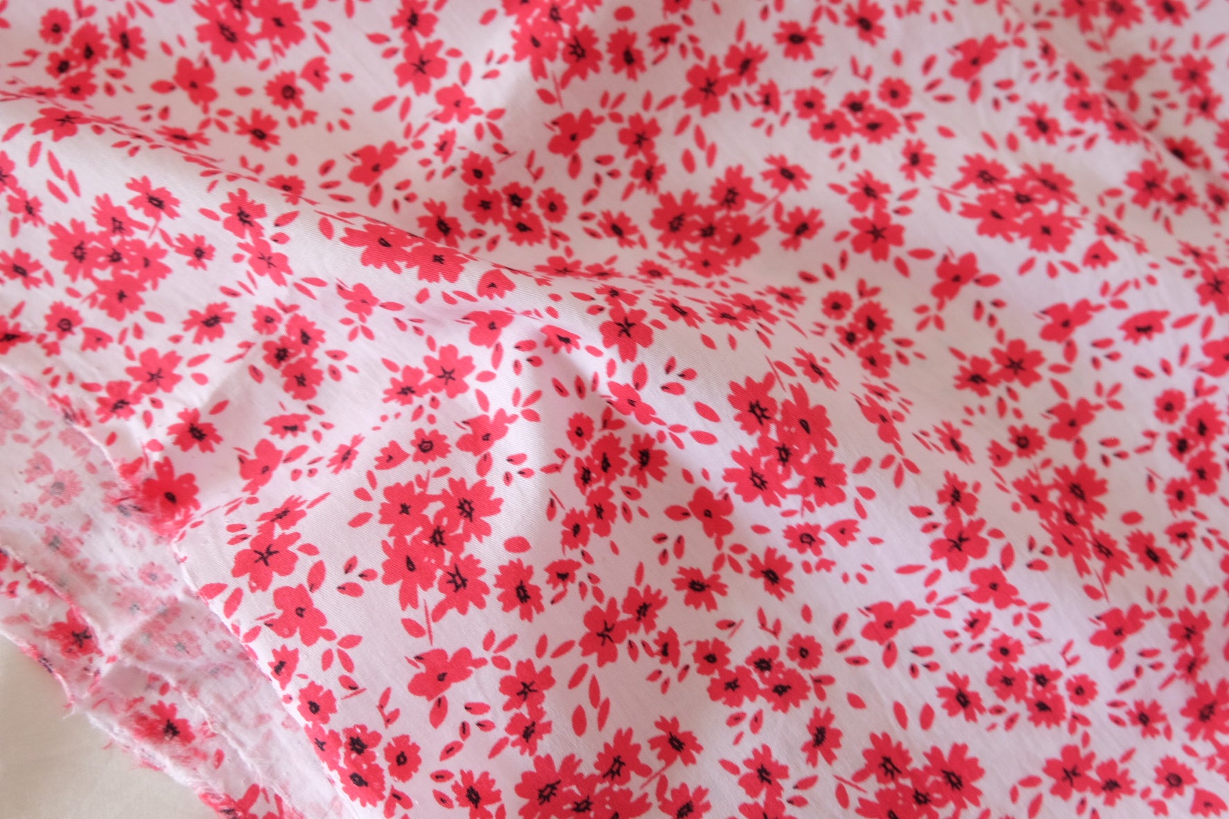 Pink Micro Floral Cotton Fabric – Soft Ditsy Flower Print – 2.6 yd