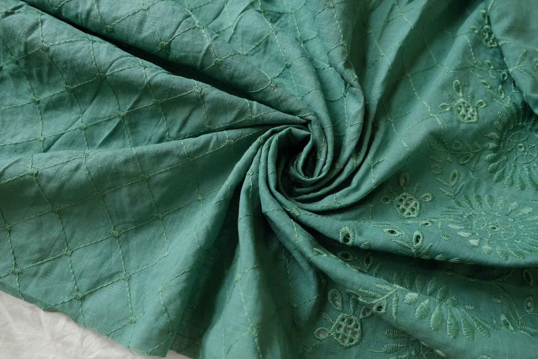 Green Double-Border Embroidered Cotton-Linen Fabric - 1.64 yd