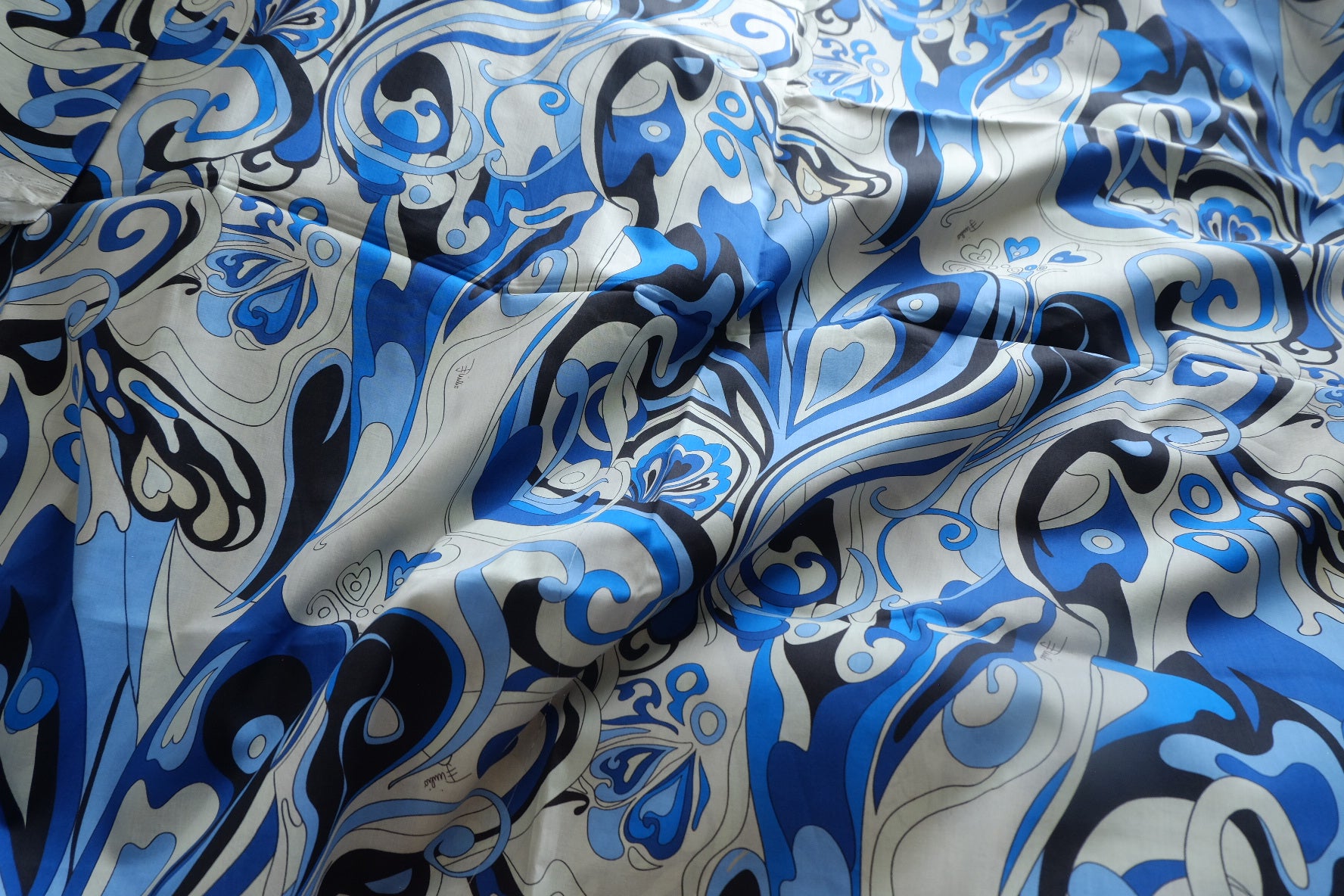 Blue Mod Scarf Print Cotton Lawn Fabric - 3.28 yd