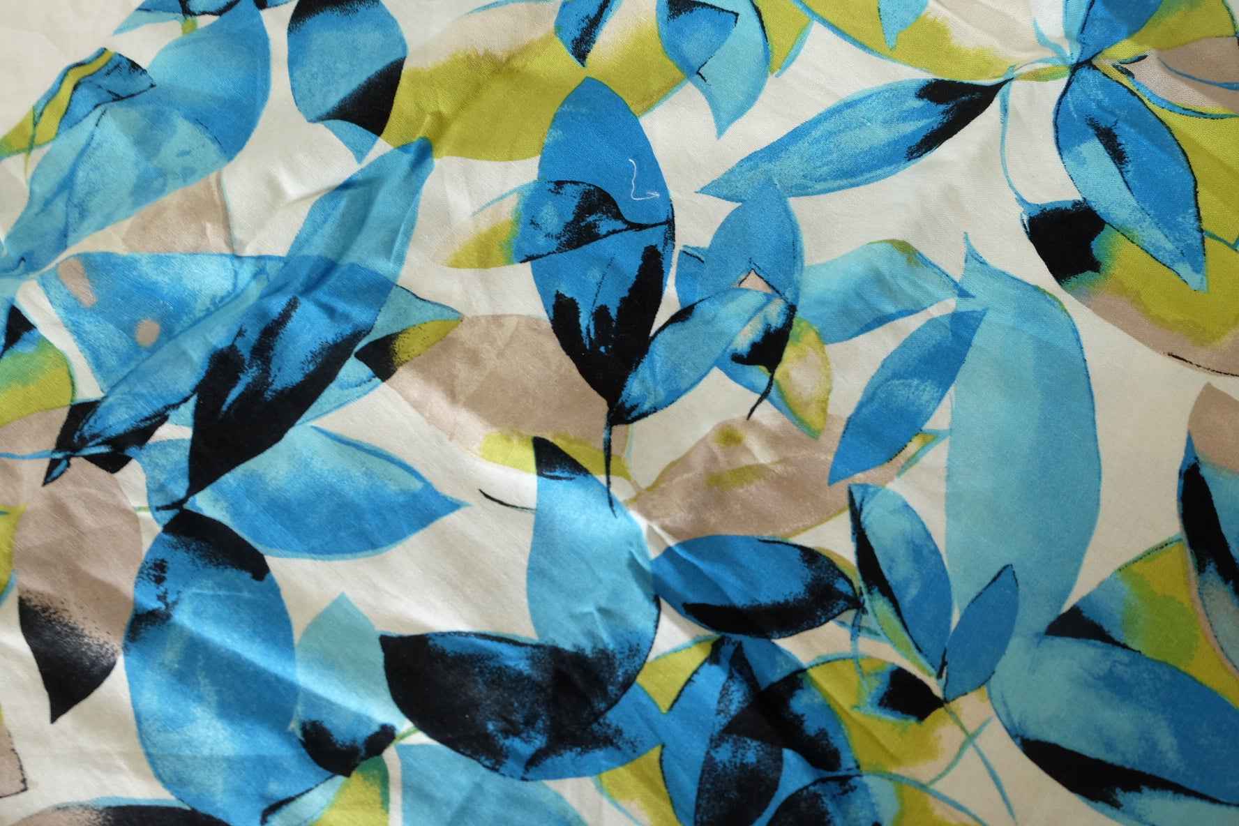 Blue Abstract Leaf Linen Cotton Blend — 1.64 yd
