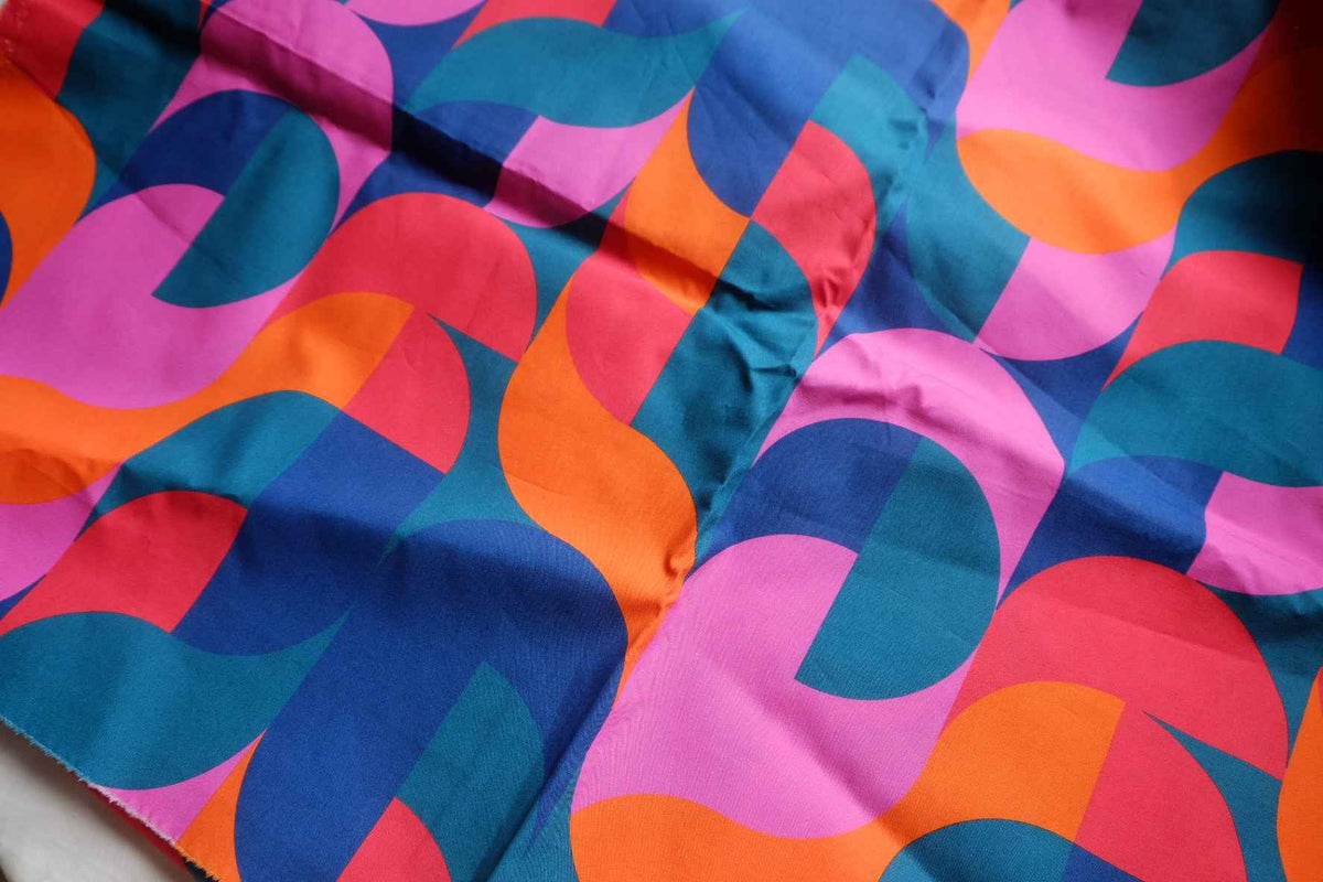 Bold Wave High-Density Cotton Poplin — 2.4 yd