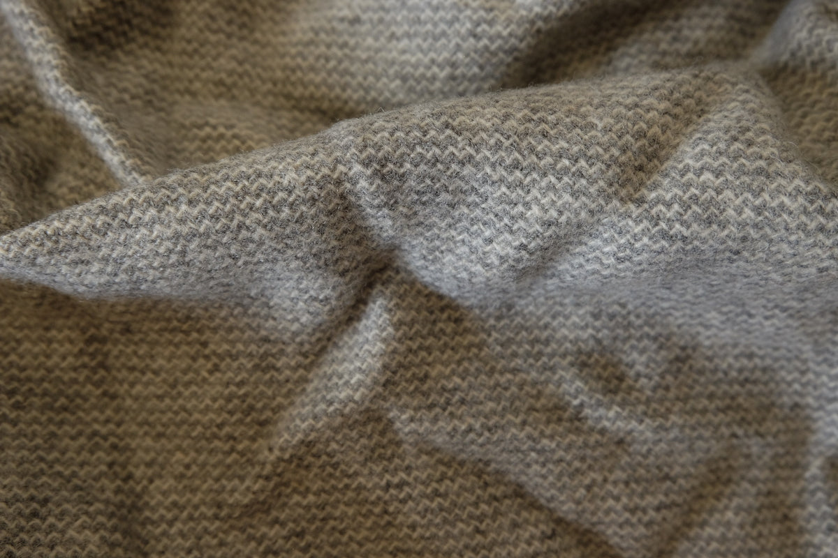 Heather Gray Textured Pure Wool – 1.1 Yards