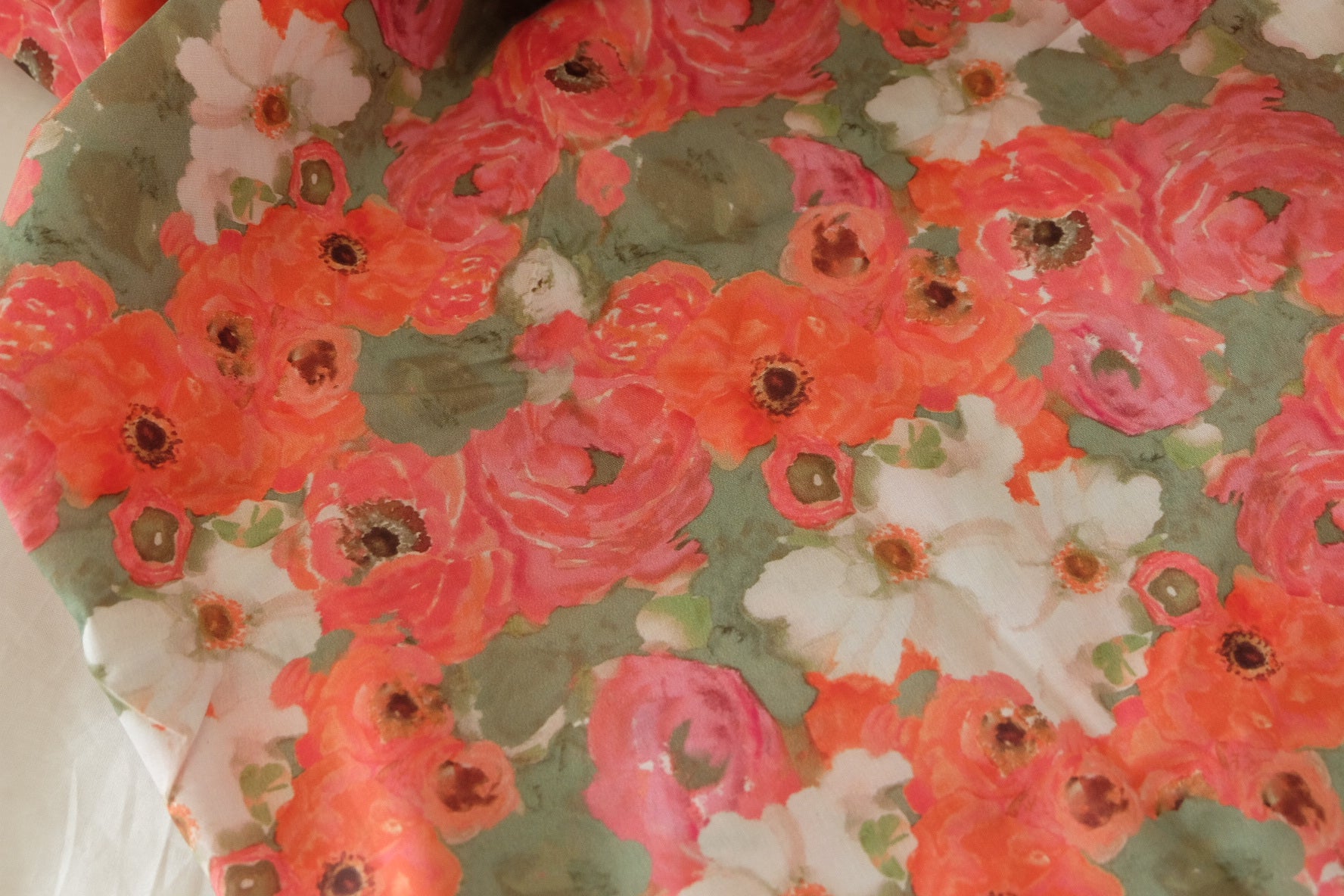 60s Cotton Poplin Fabric – Coral Watercolor Floral Print – 3.8 yd
