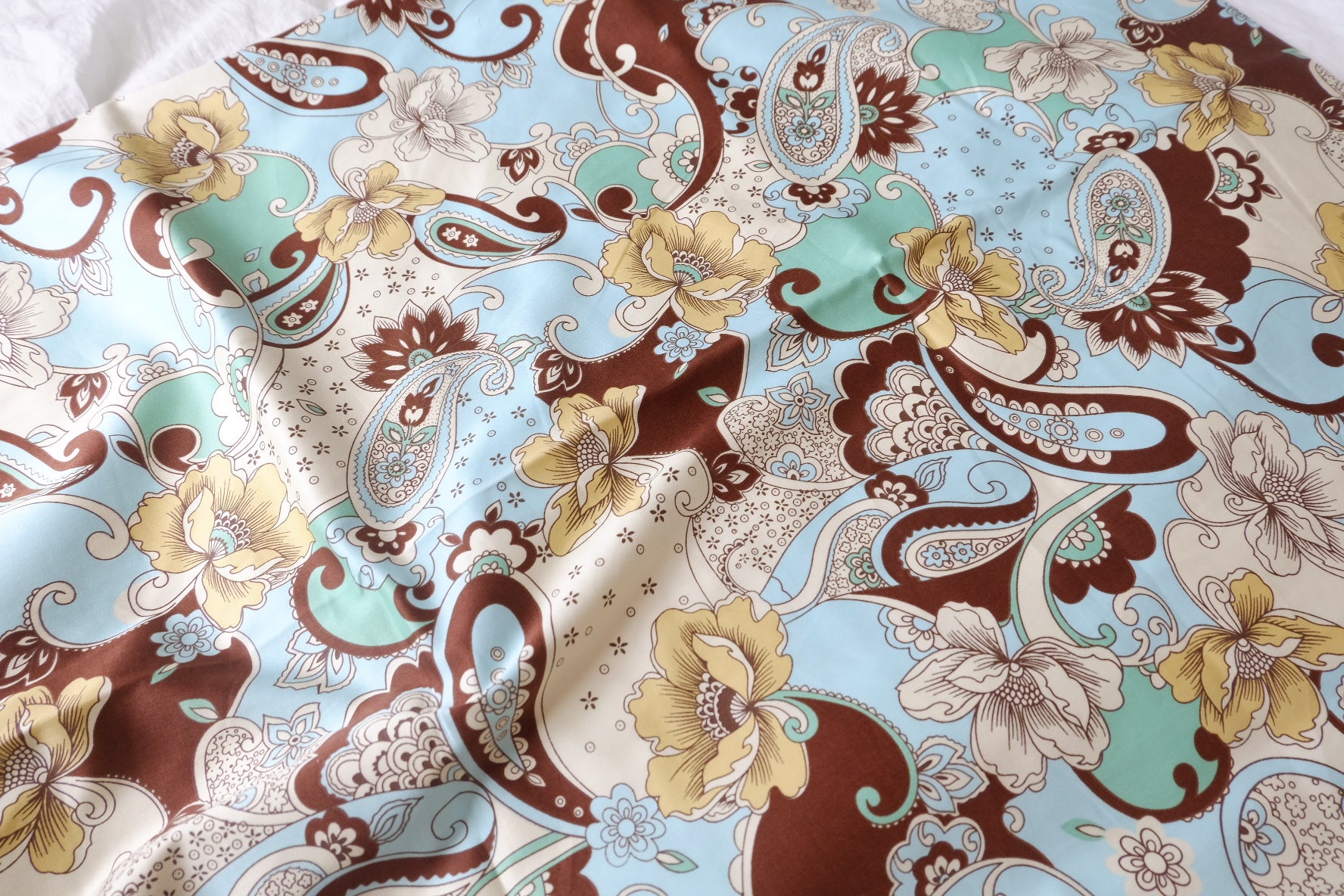 Japanese Paisley Floral Structured Cotton Sateen — 2.19 yd