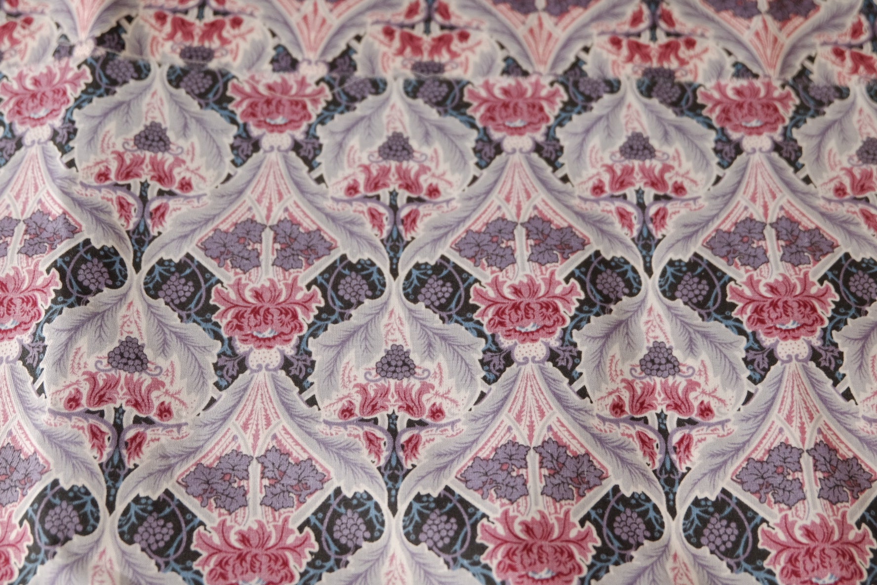 Vintage Floral Cotton Poplin Fabric 3.3 Yards / 2.2 Yards