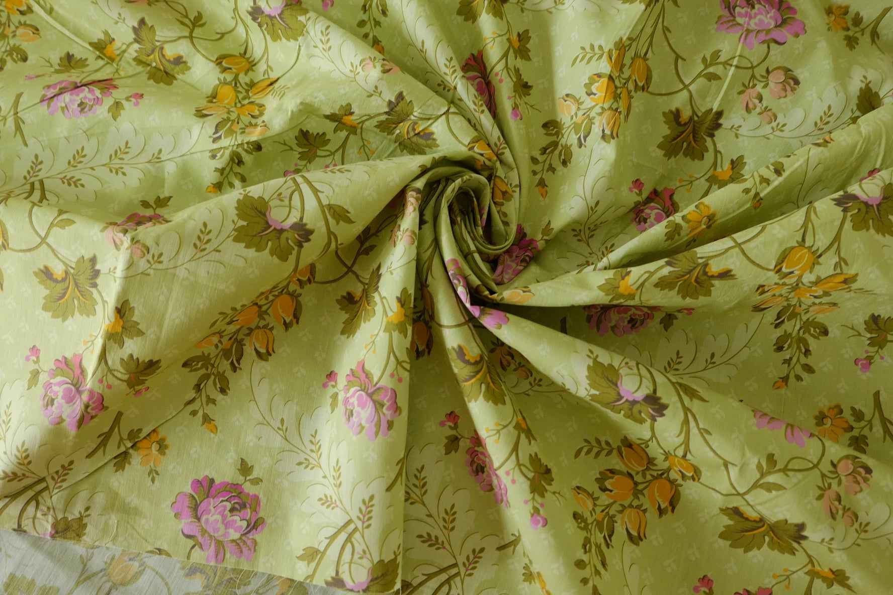 Soft Green Vintage Floral Cotton Lawn Fabric – 2.8 yd