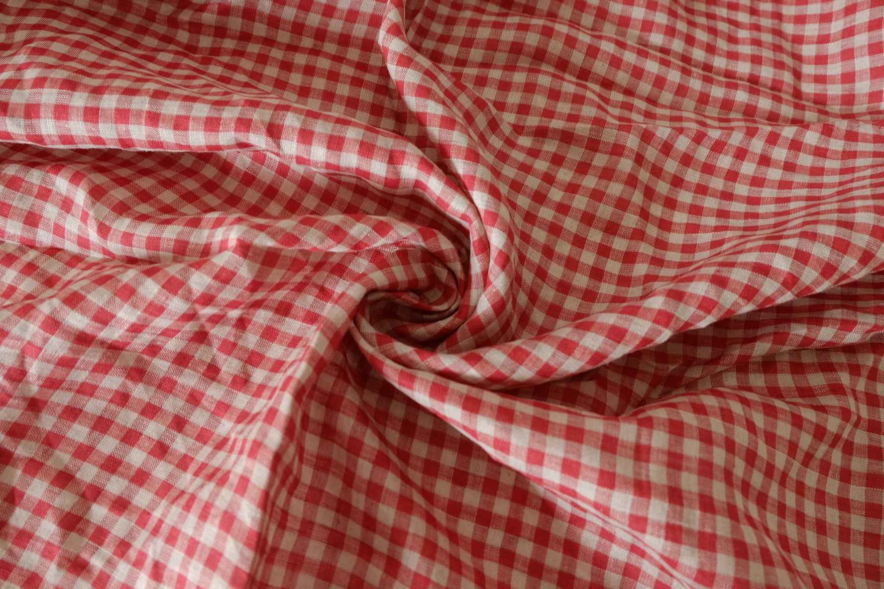 Red Gingham Yarn-Dyed Linen Fabric – 1.1 yd
