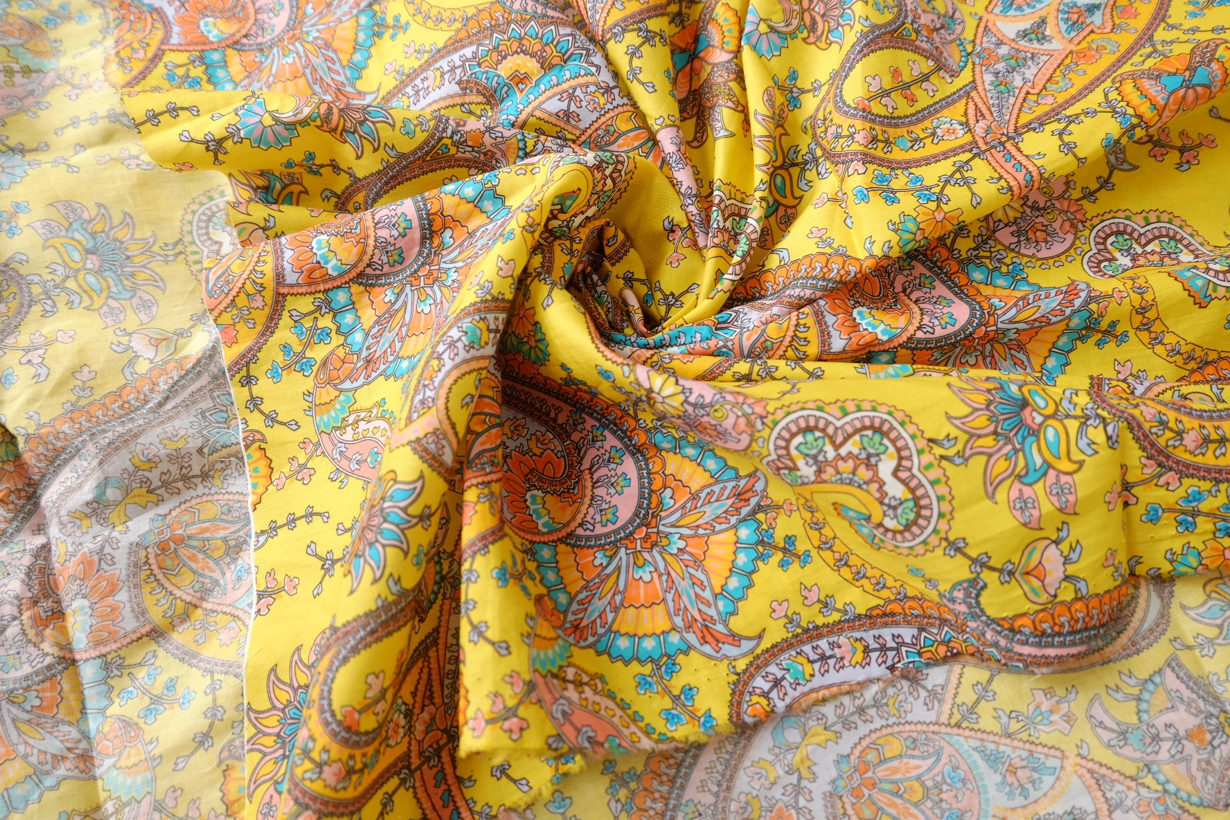 80s Cotton Lawn in Sunlit Paisley Yellow — 3.28 Yards