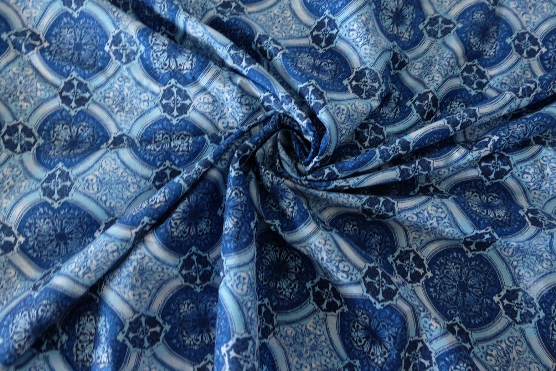 Blue Tile 60s Lightweight Cotton Poplin Fabric - 2.2 yd