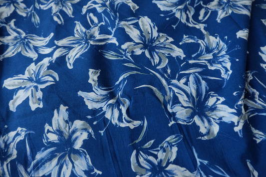 Blue Lily Cotton Dress Fabric — 2.73 yd
