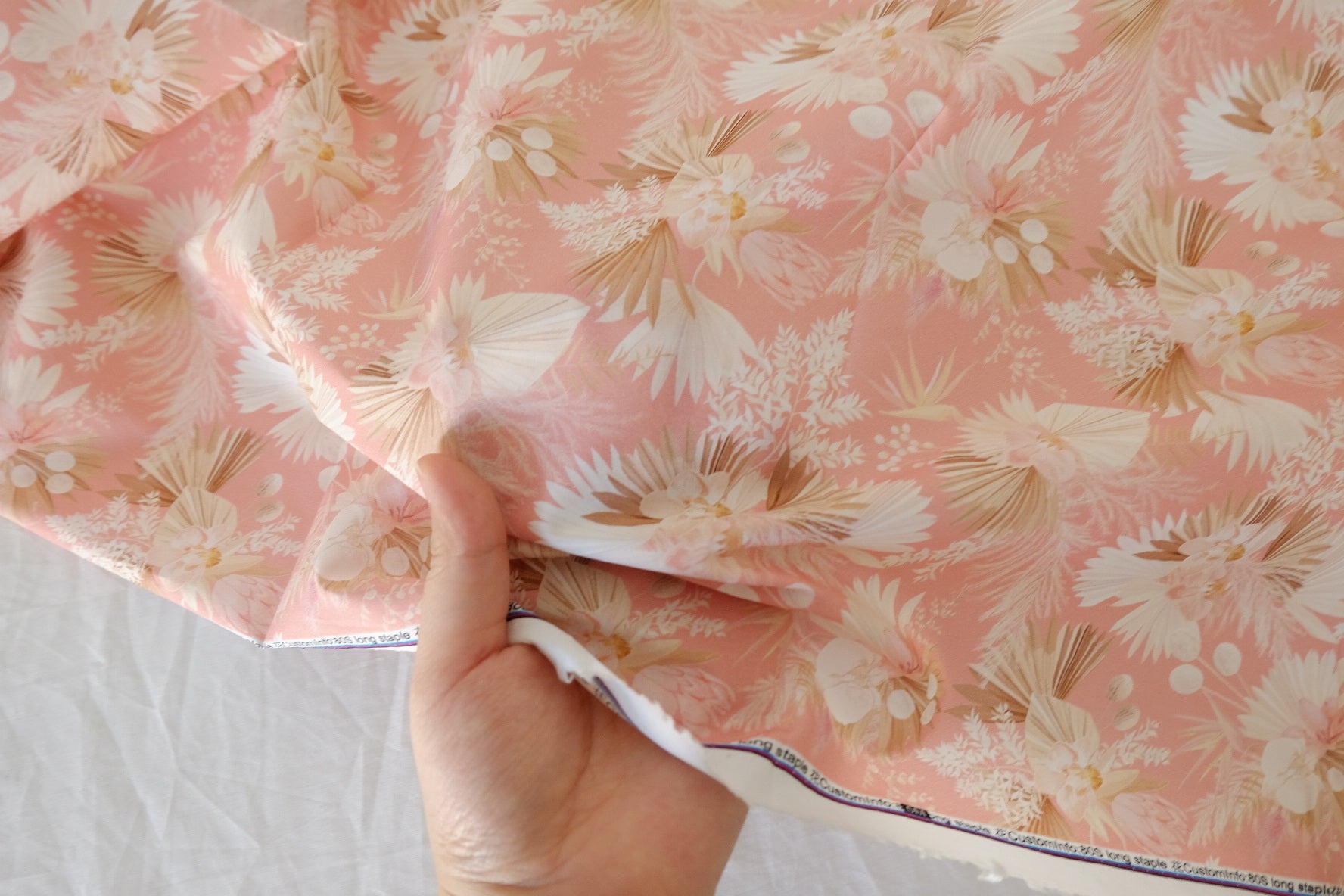 Pink Tropical Floral 80s Cotton Poplin Fabric – 3.3 yd
