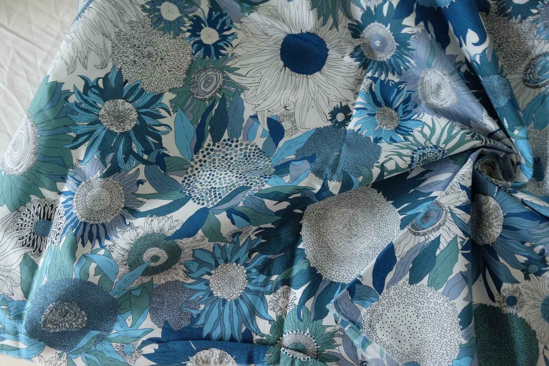 Blue Sunflower Cotton Poplin — 2.62 yd