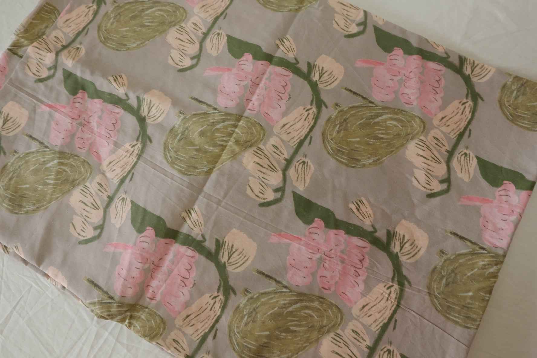 Painterly Botanical Cotton Poplin Fabric – 2.2 yd