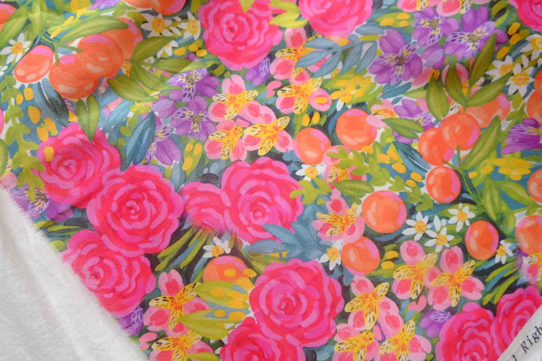 Bright Garden High-Count Cotton Fabric - 3.28 yd