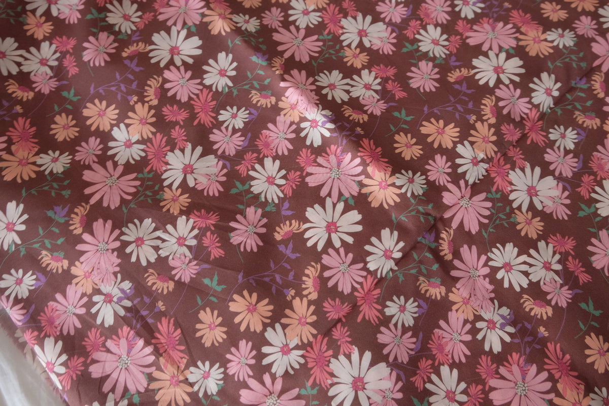 Chocolate Daisy Garden – Silky Cotton Lawn – 3.3 yd